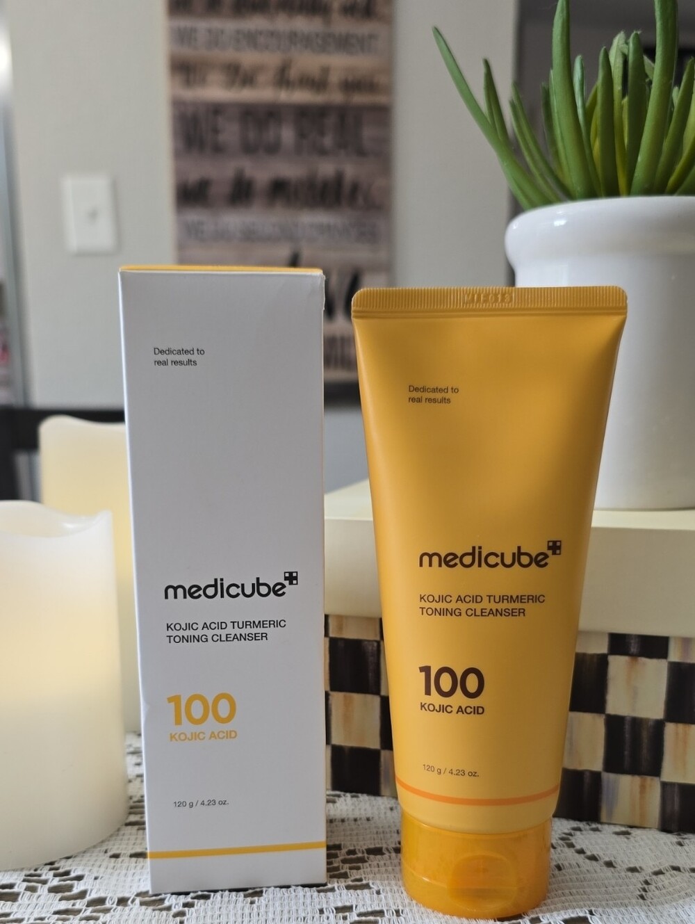 medicube 100 Kojic Acid Turmeric Toning Cleanser